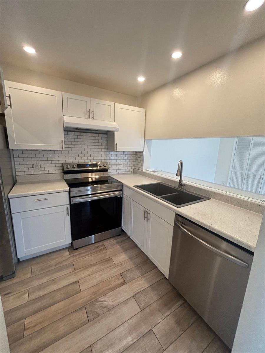 ALHAMBRA COURTS CONDO - Residential Lease