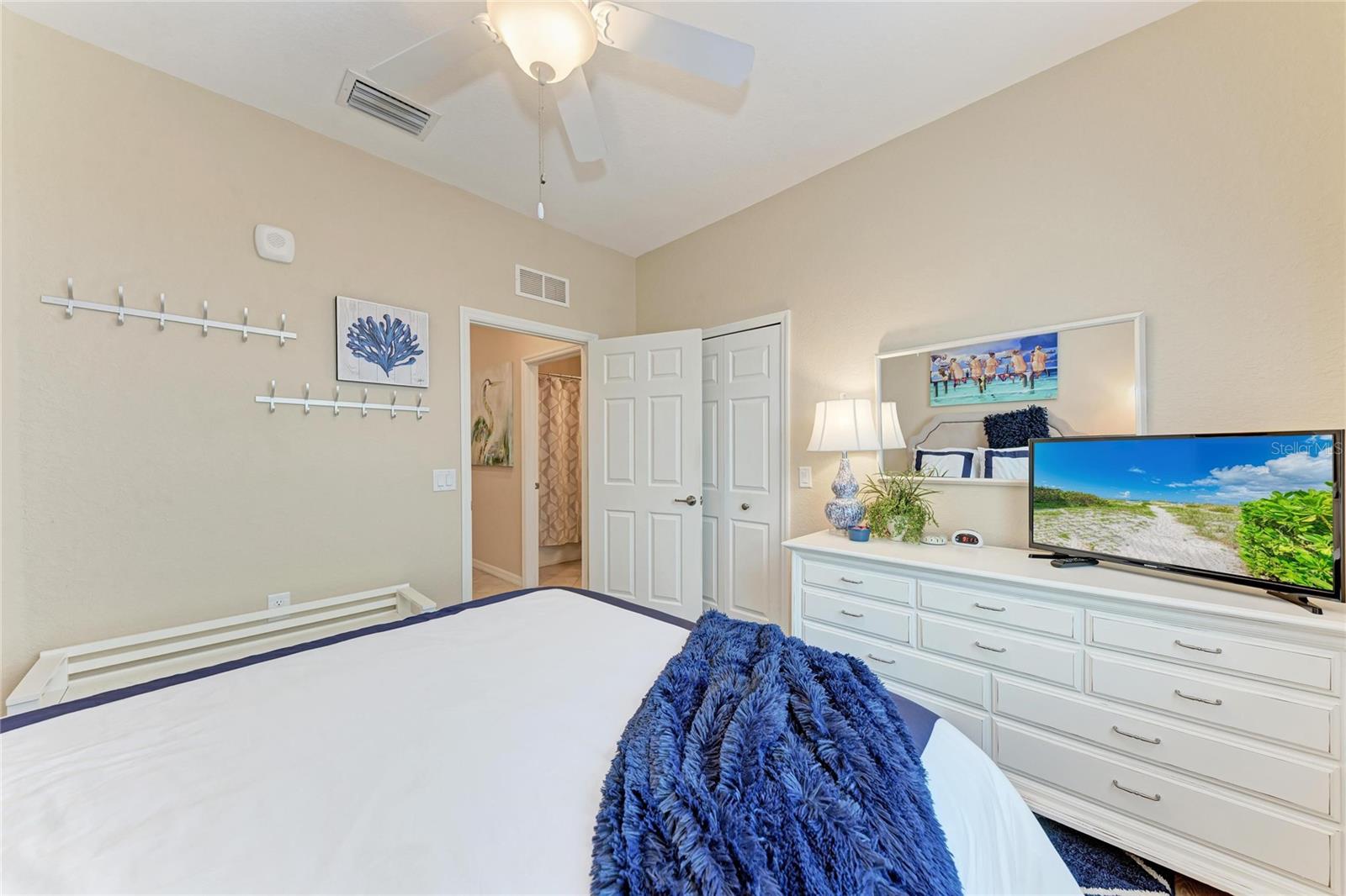 LAKEWOOD NATIONAL - Residential