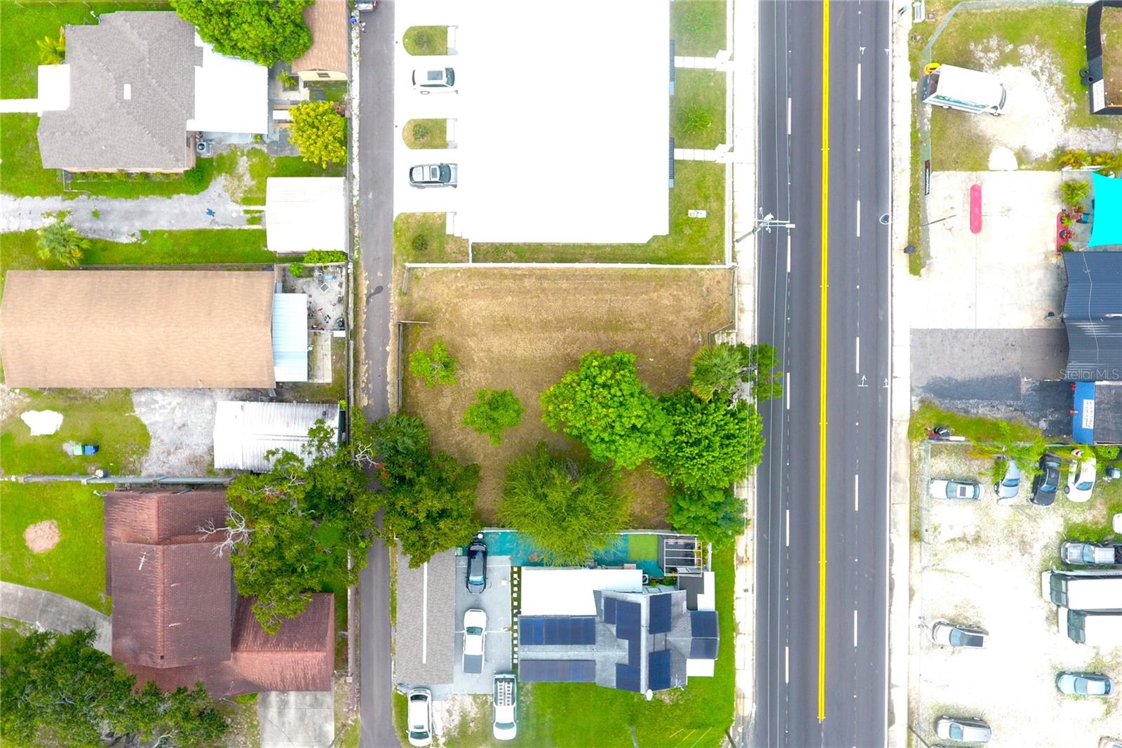 VILLA ST LOUIS - Land