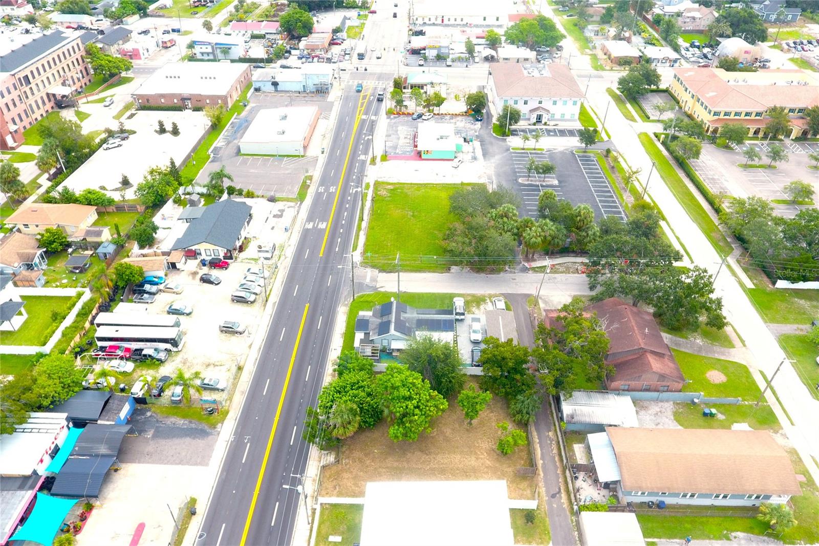 VILLA ST LOUIS - Land