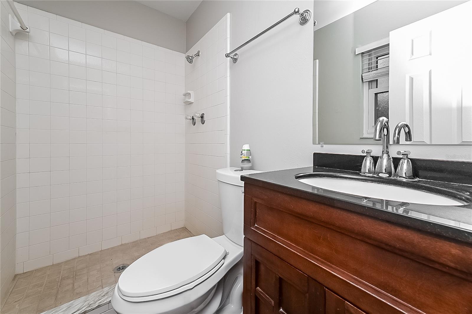 LOST LAKE PARK PH 01 - Residential Lease