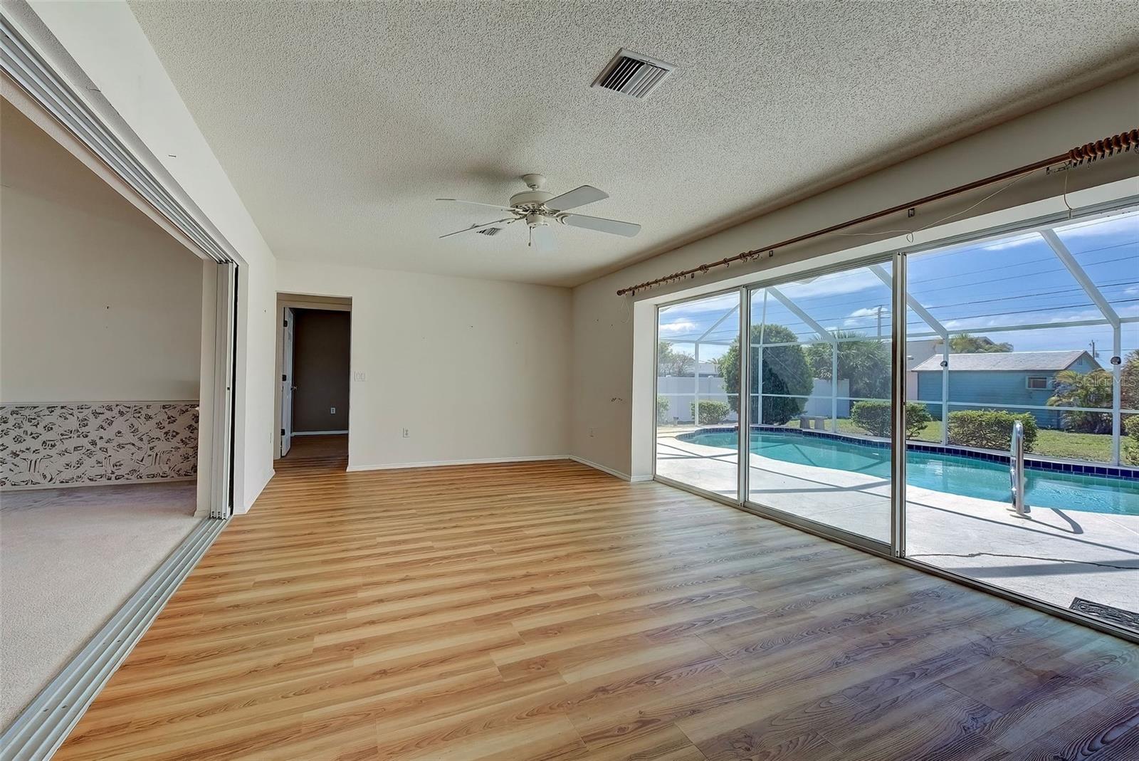 OVERBROOK GARDENS - Residential