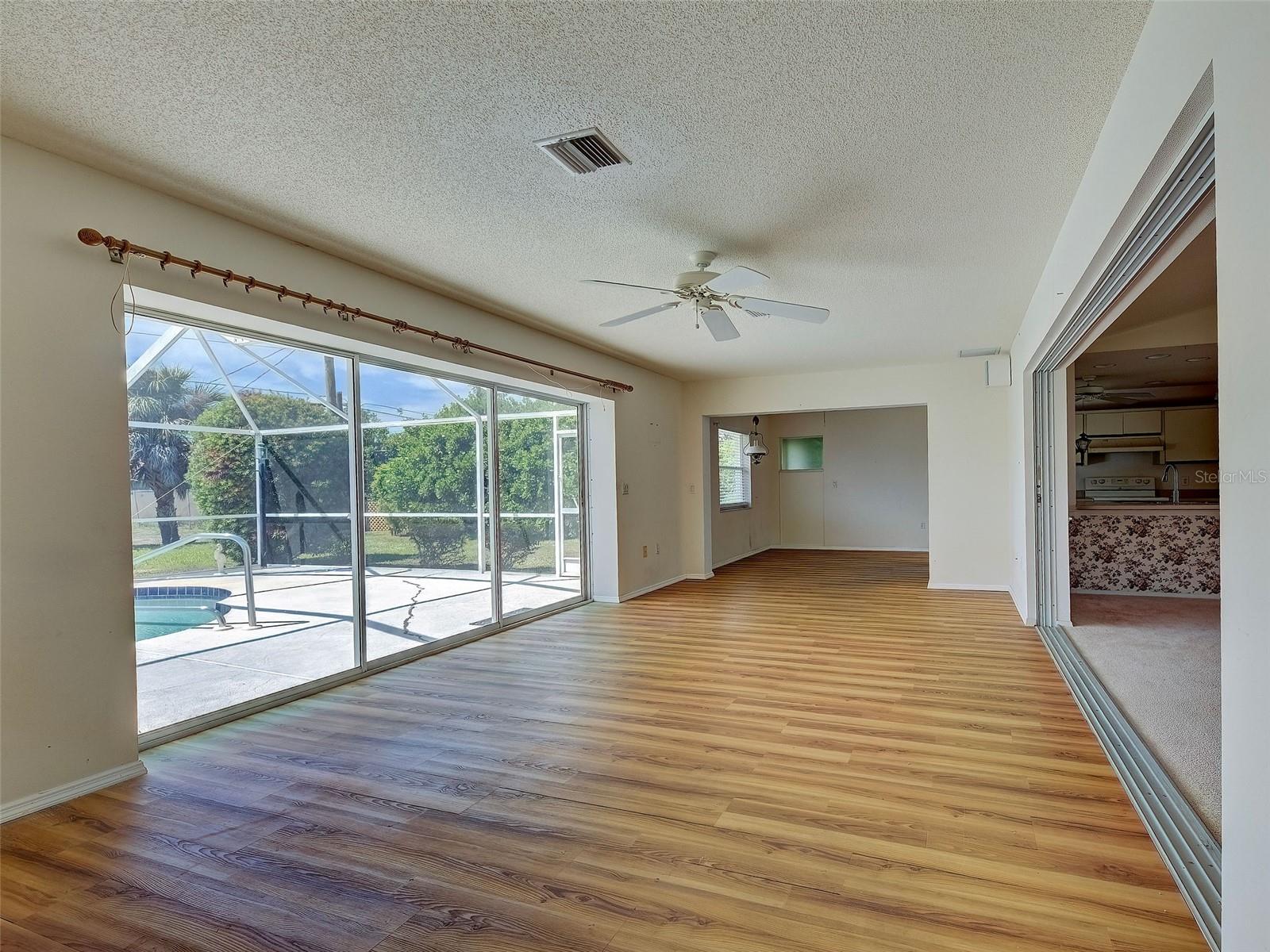 OVERBROOK GARDENS - Residential