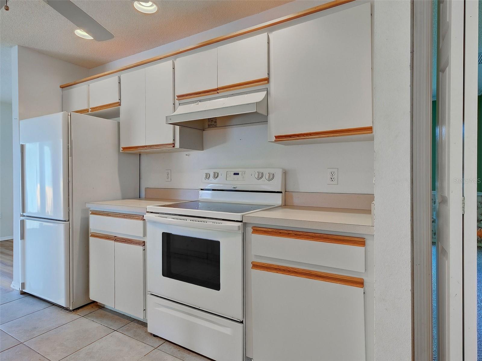 OVERBROOK GARDENS - Residential