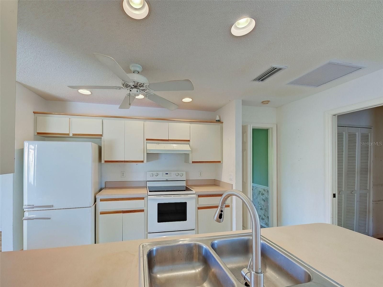 OVERBROOK GARDENS - Residential