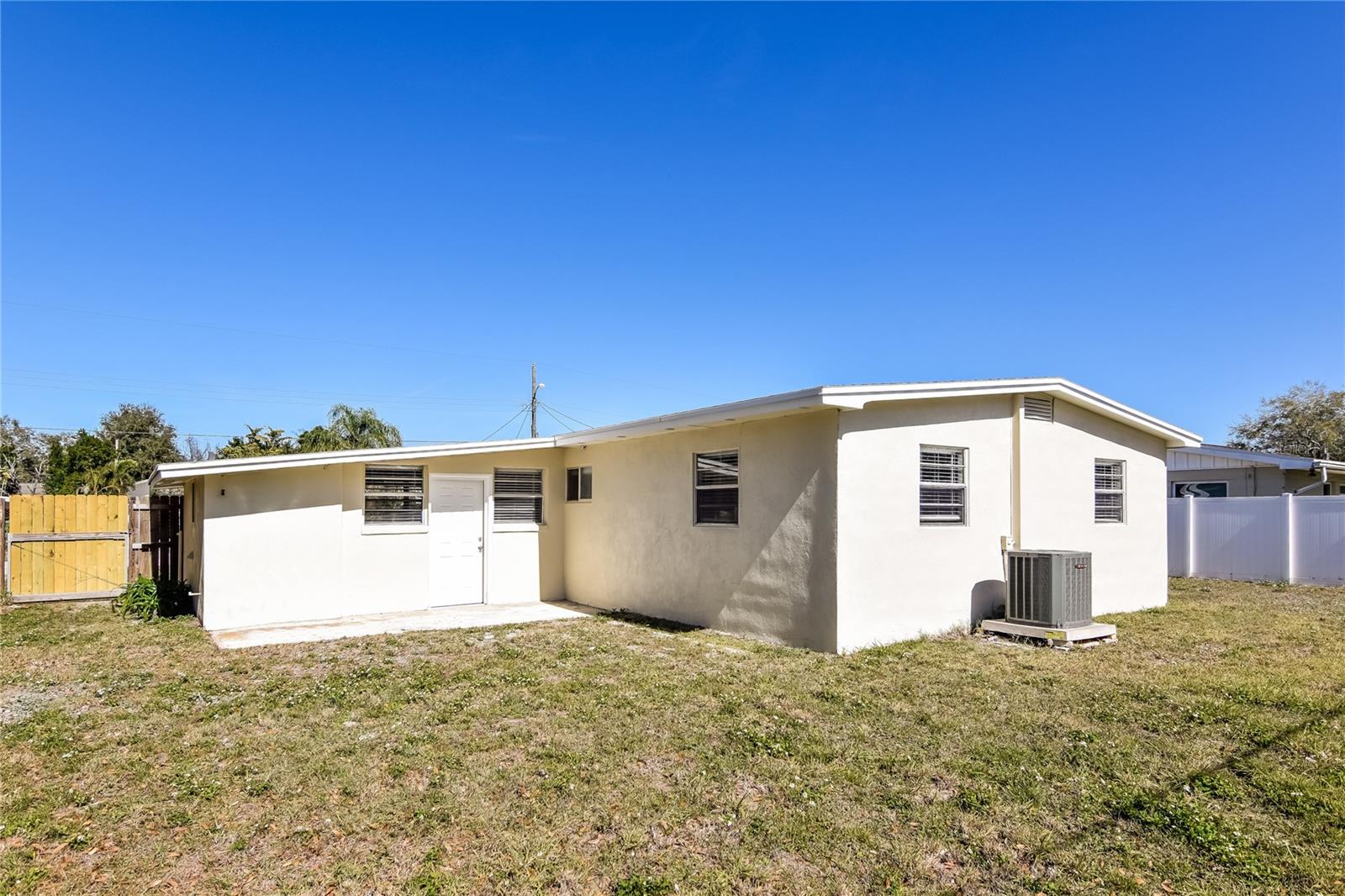 GANDY GARDENS 5 - Residential Lease