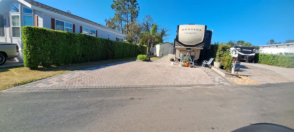 Photo of 2328 Limewood Avenue #050, Clermont, FL 34714 (MLS # O6402459)