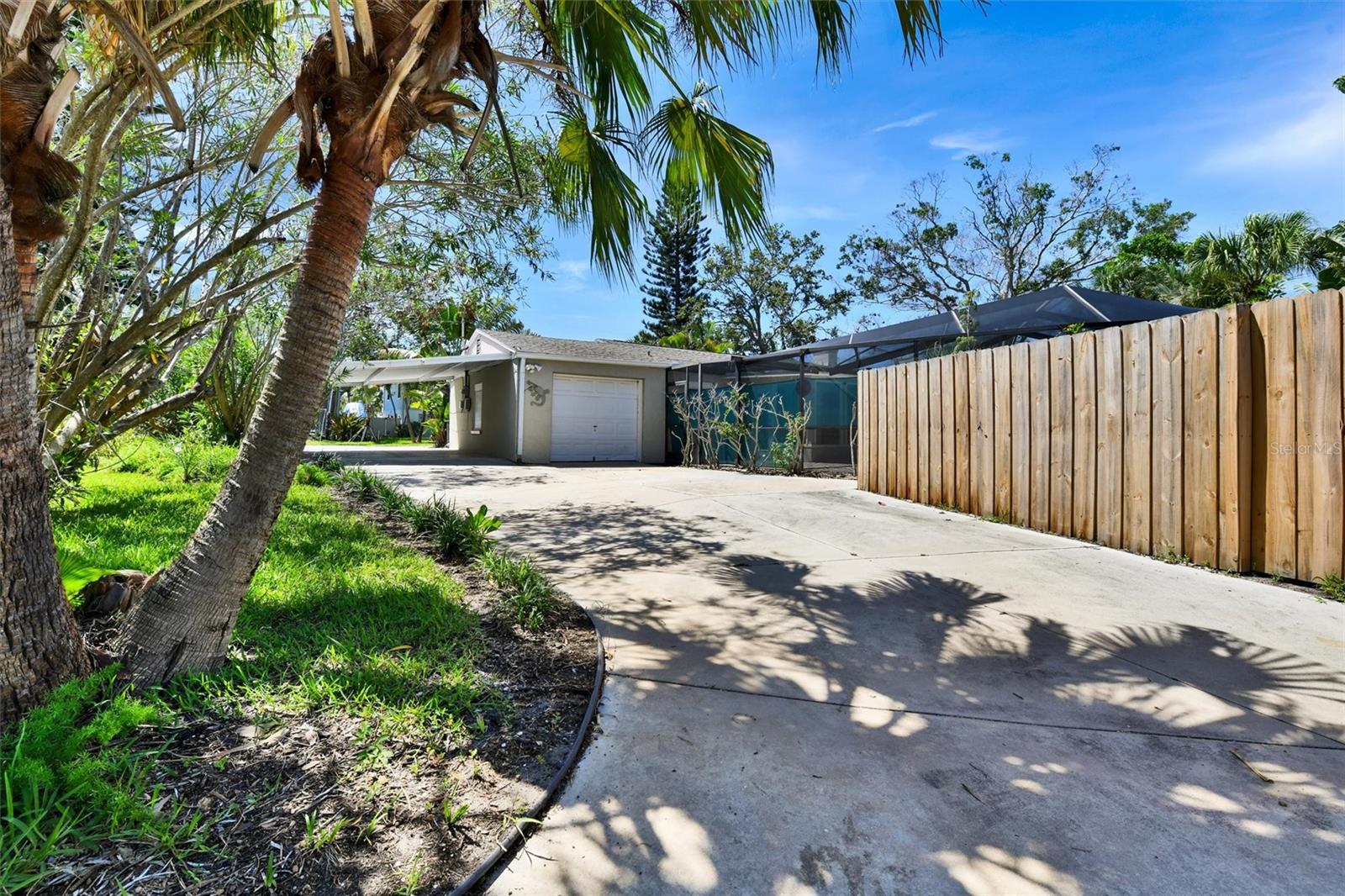 BAYWOOD SUB 1ST ADD - Land