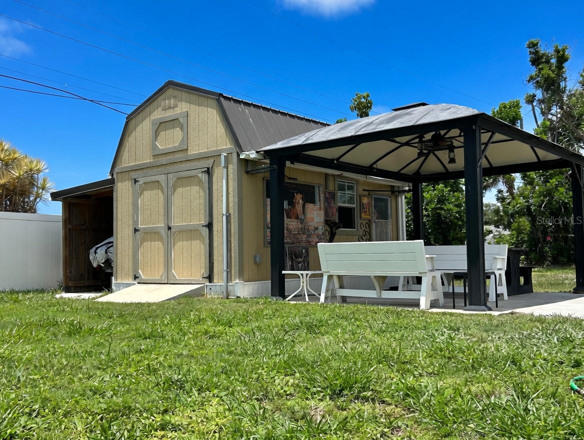 VENICE GARDENS - Residential