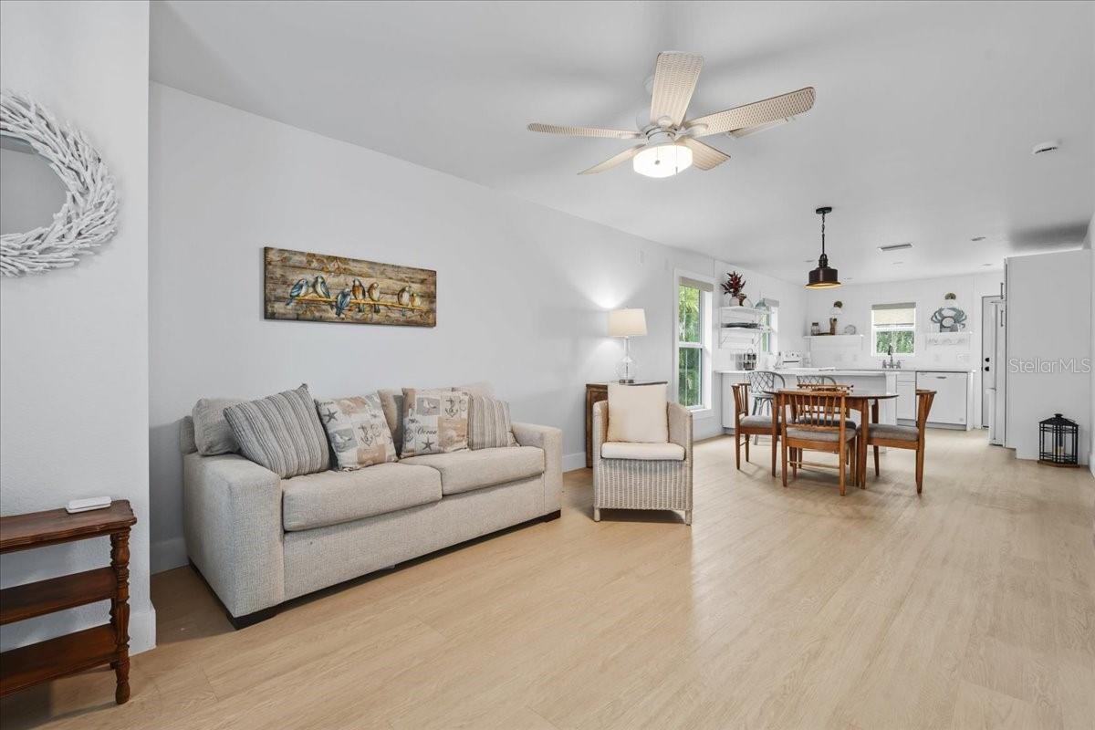 THOMASON SUB - Residential Lease