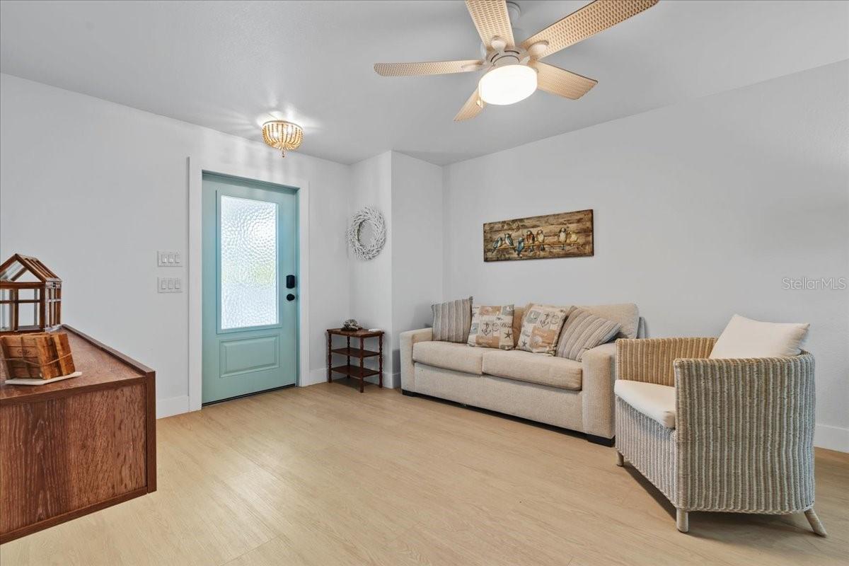 THOMASON SUB - Residential Lease