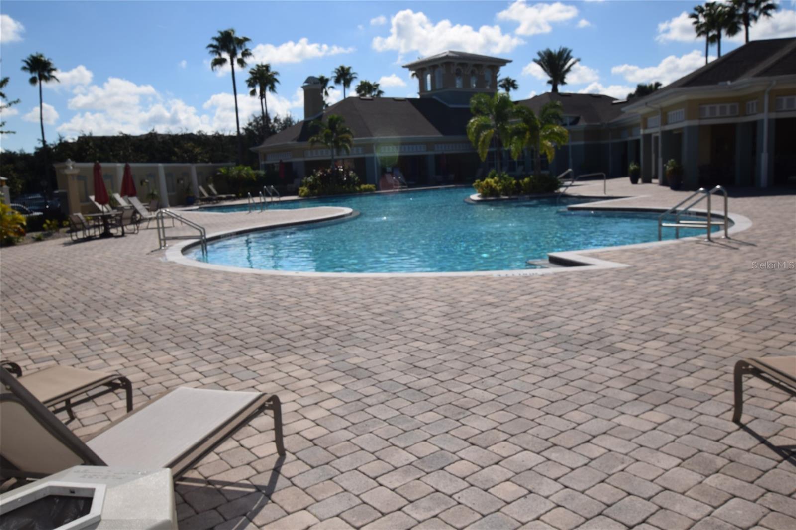 LAKESIDE/LKS/WINDERMERE - Residential Lease