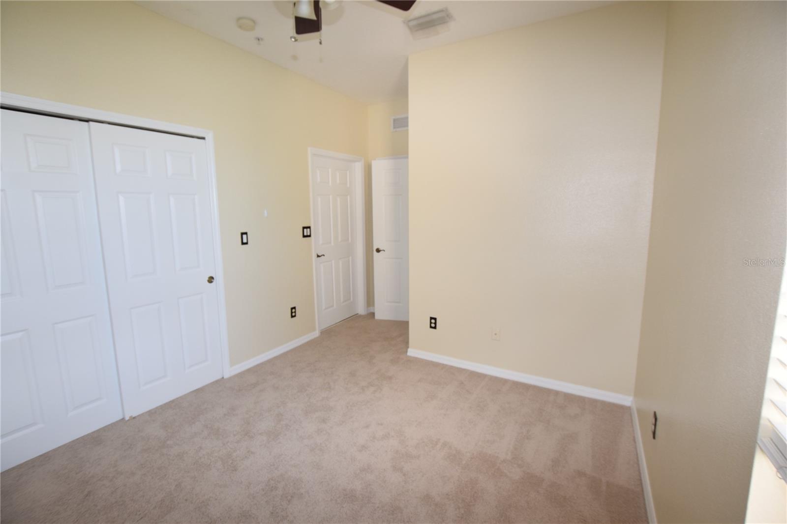 LAKESIDE/LKS/WINDERMERE - Residential Lease