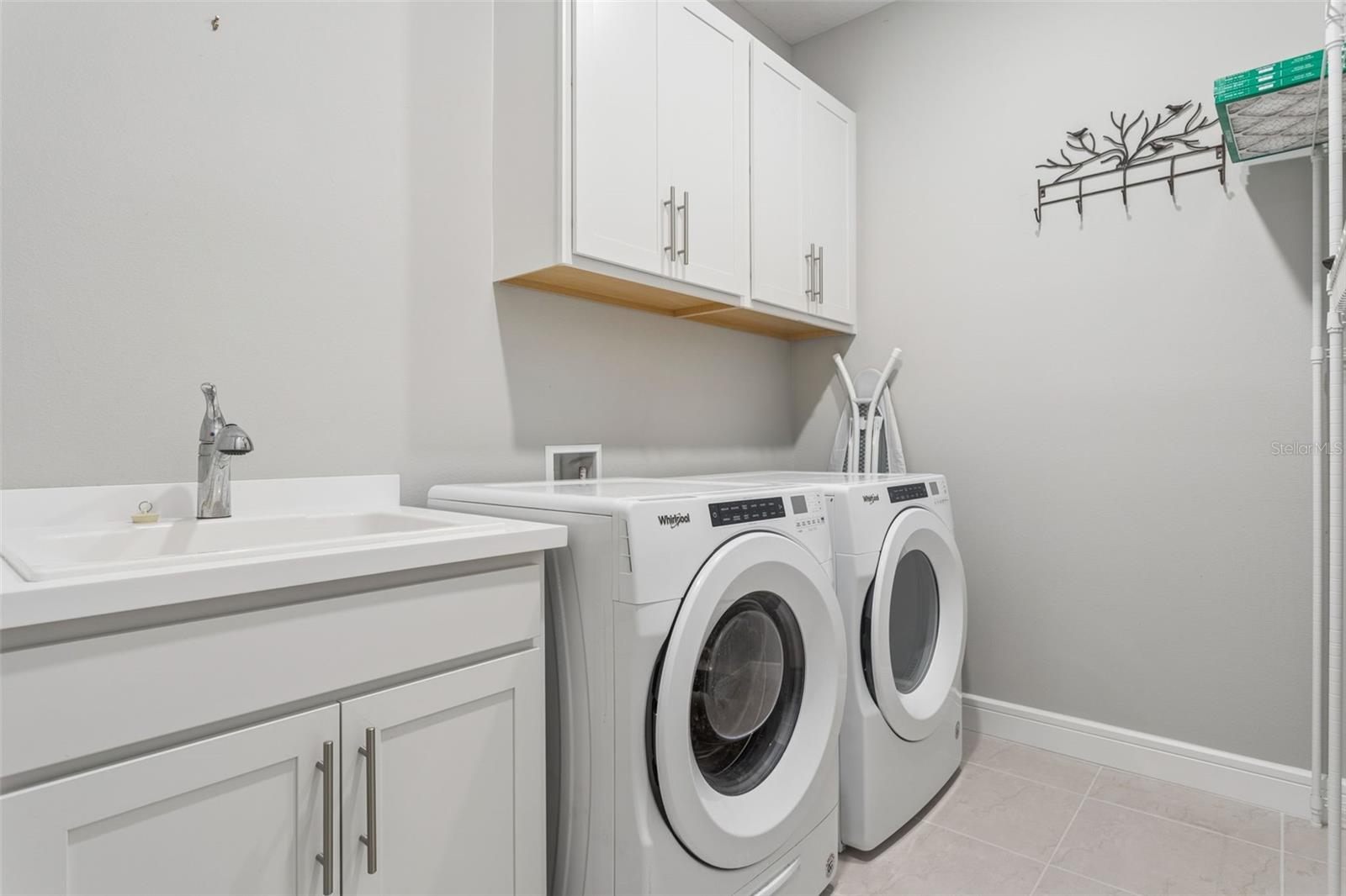 OAKS OF PASCO - Residential