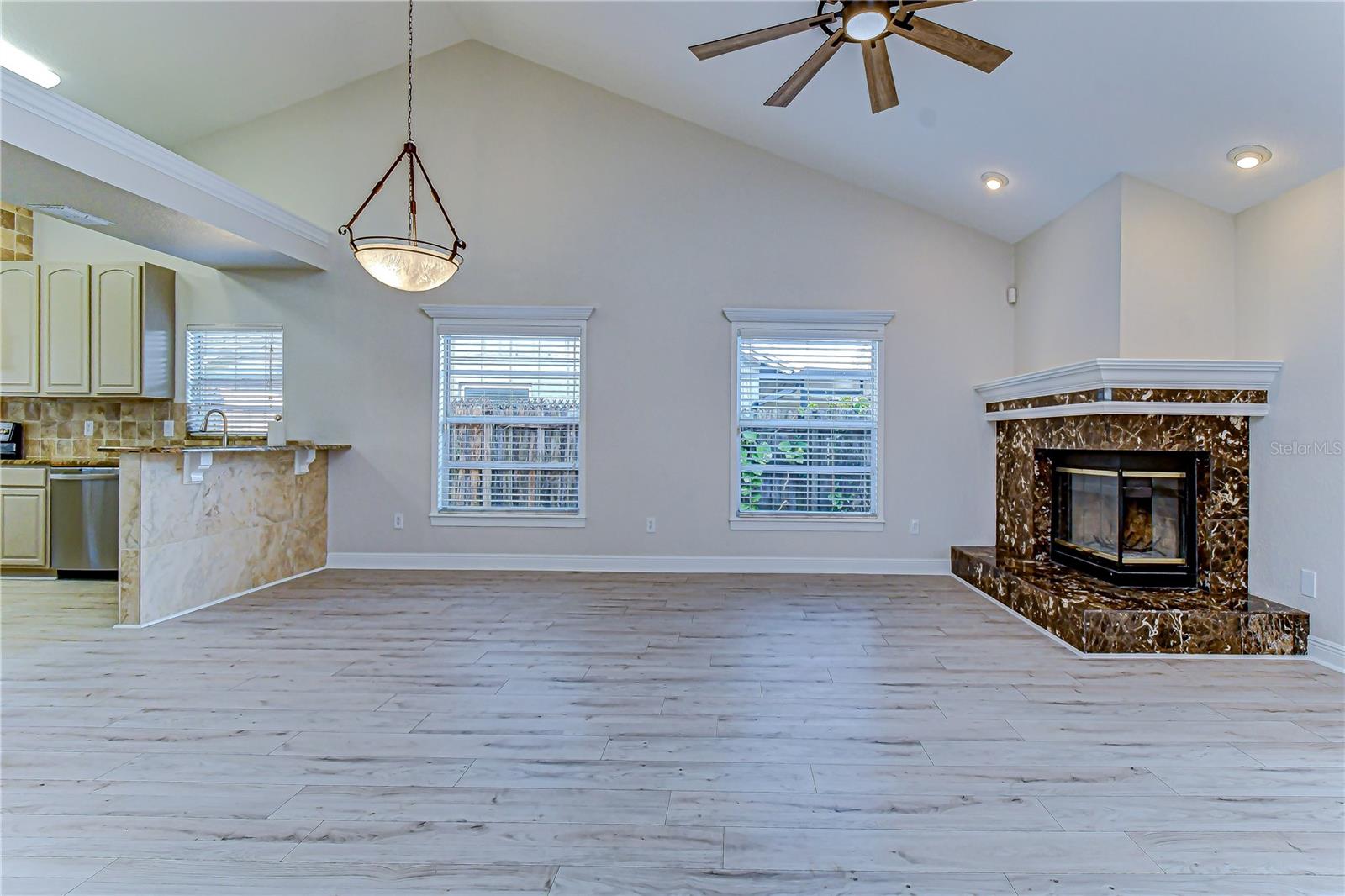 FAWN RIDGE VILLAGE D UN 1 - Residential