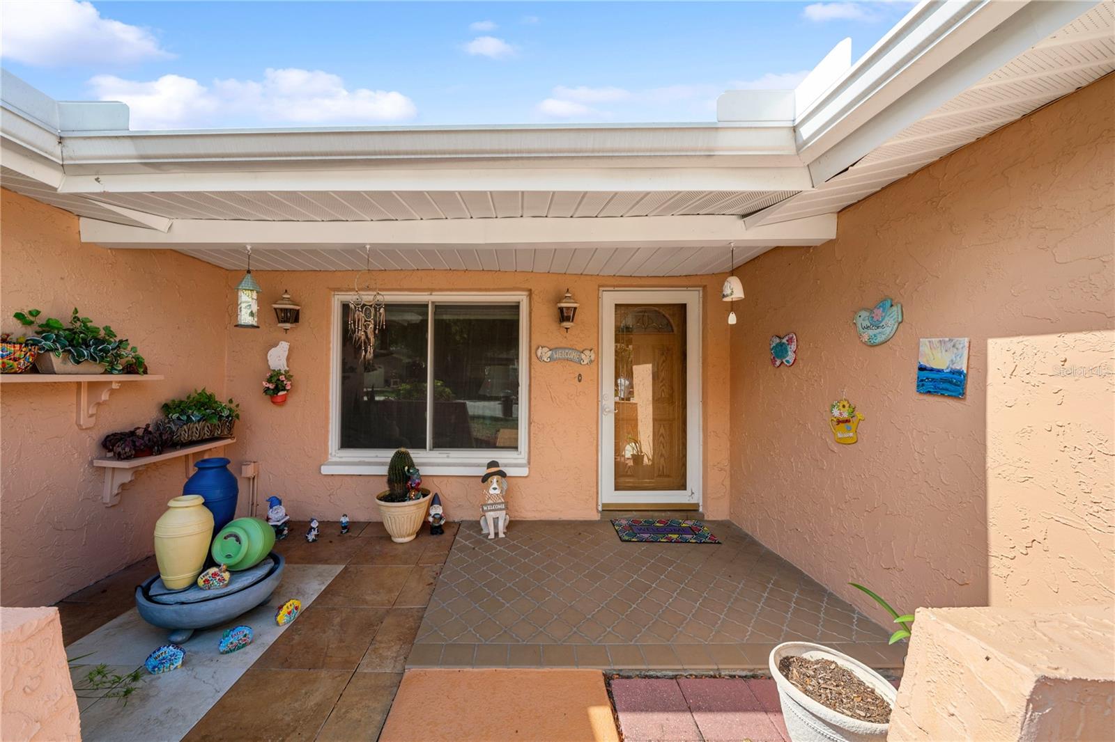 1707 HIBISCUS CIRCLE S