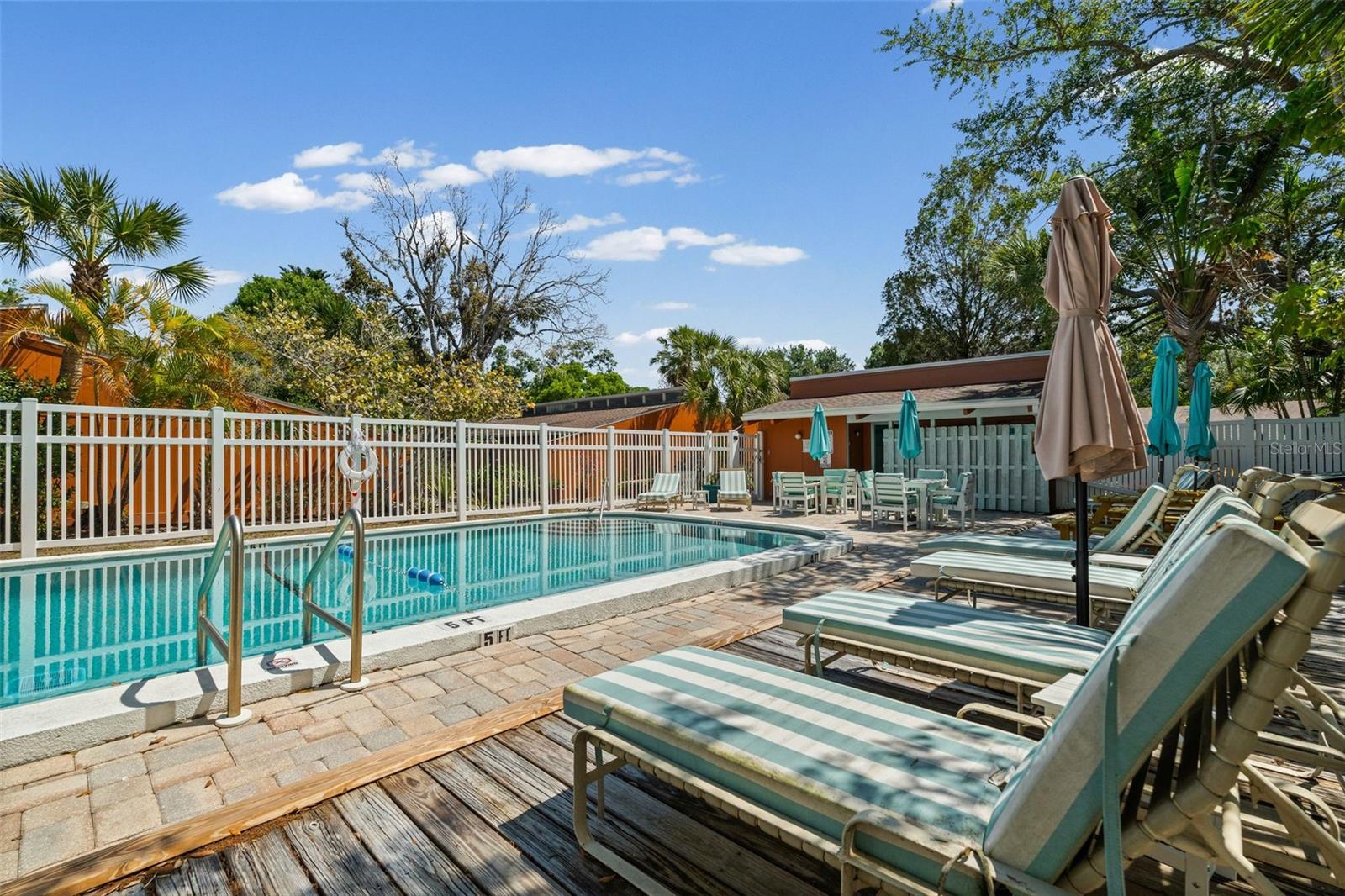 JEFFERSON CLUB - Residential