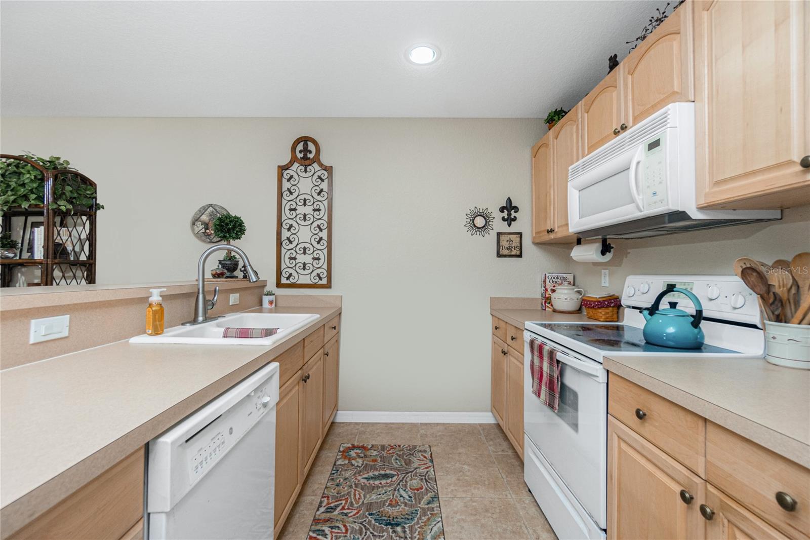 ADAMS GLEN - Residential