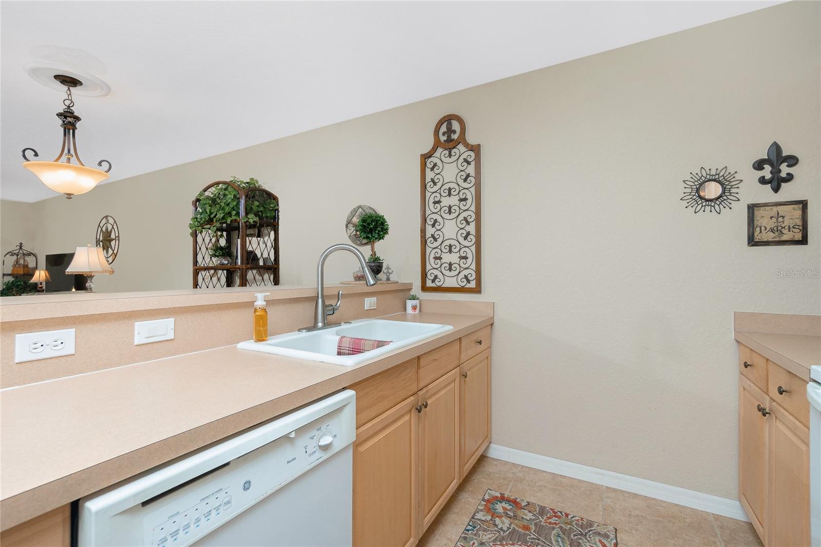 ADAMS GLEN - Residential
