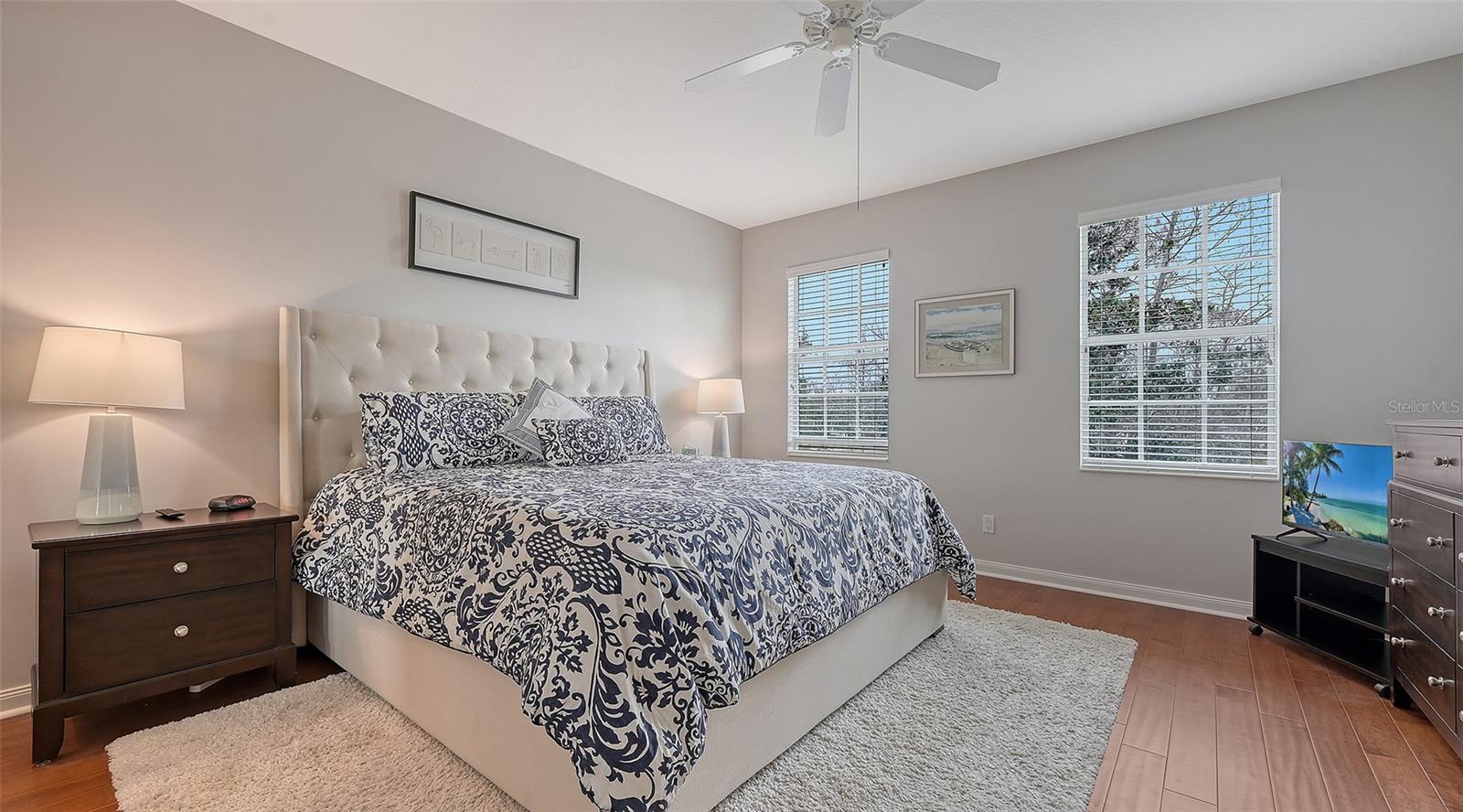 VILLAGEWALK - Residential