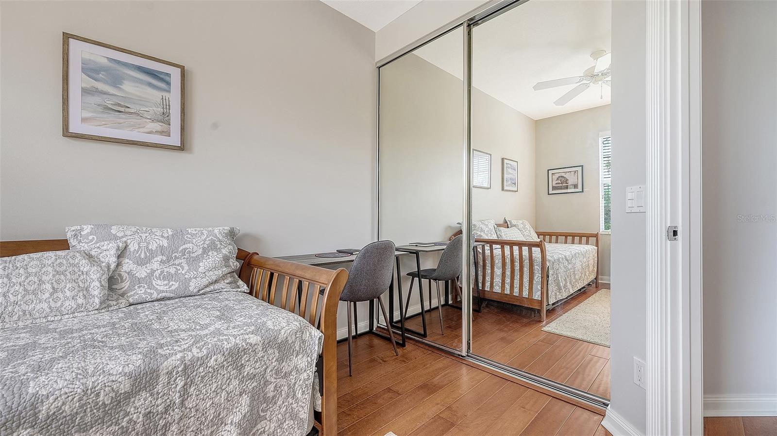 VILLAGEWALK - Residential