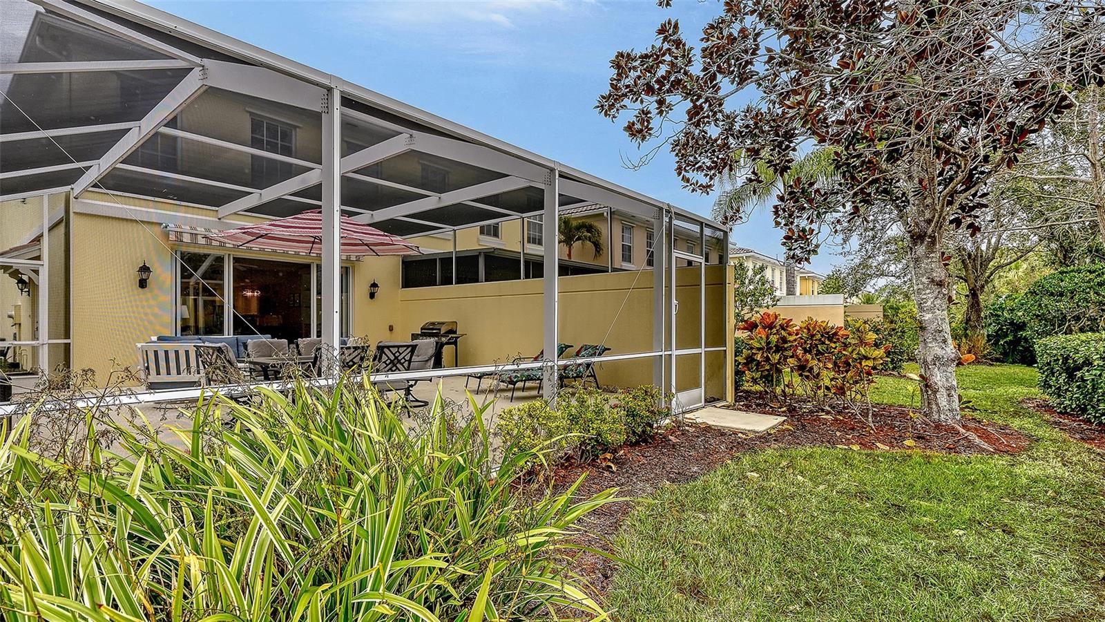 VILLAGEWALK - Residential