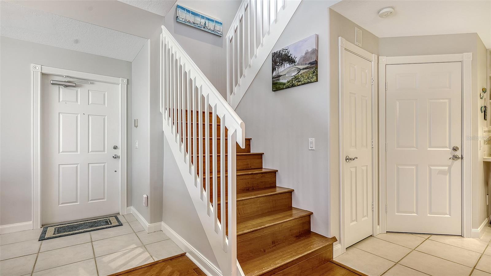 VILLAGEWALK - Residential