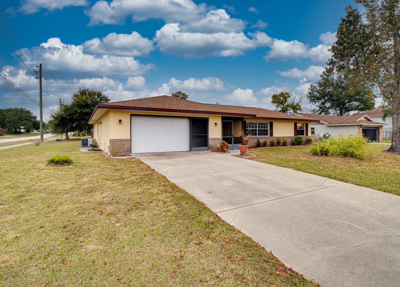 DELTONA LAKES UNIT 44 - Residential