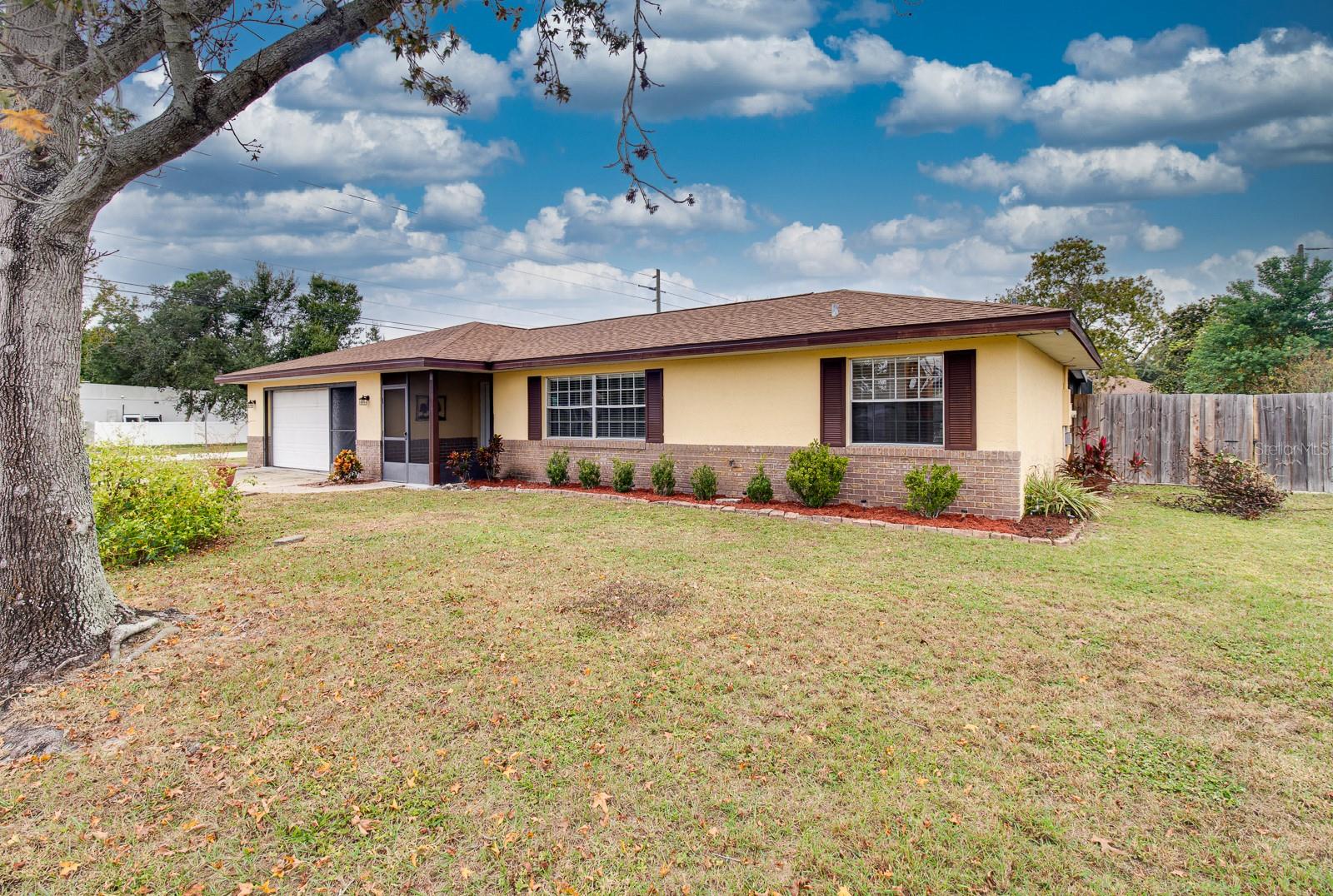 DELTONA LAKES UNIT 44 - Residential