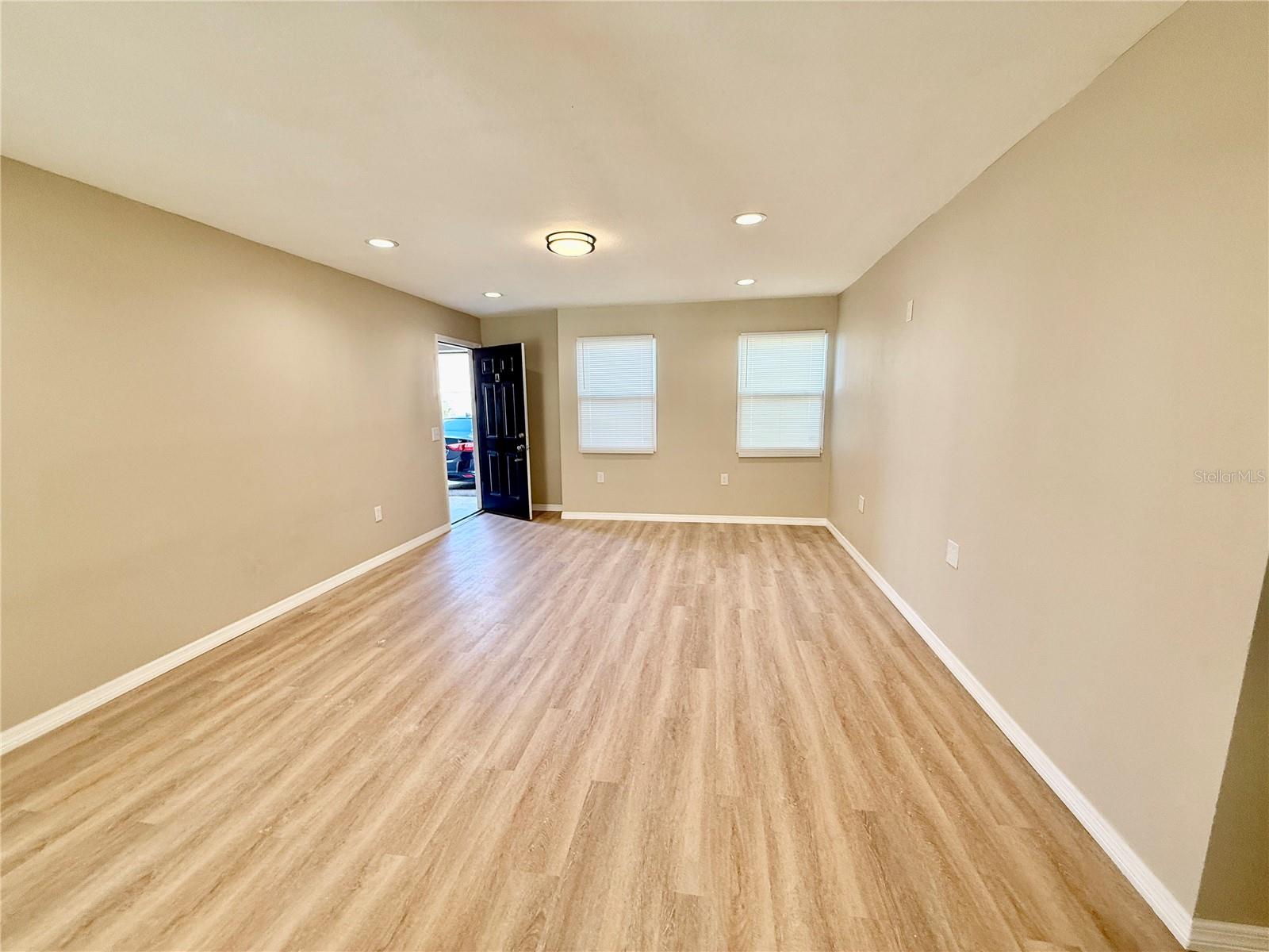 CATALINA ISLES CONDO - Residential