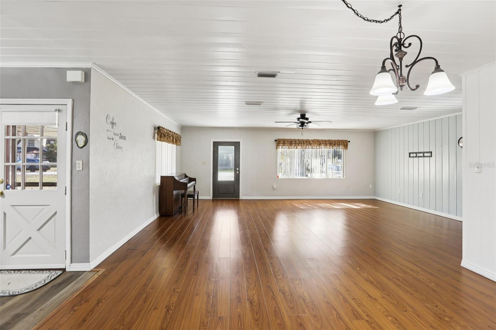 RIVERDALE SEC 1 - Residential