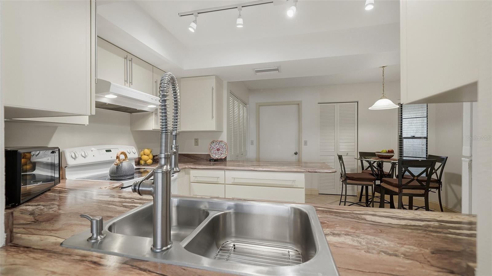 VILLAGE DES PINS III - Residential