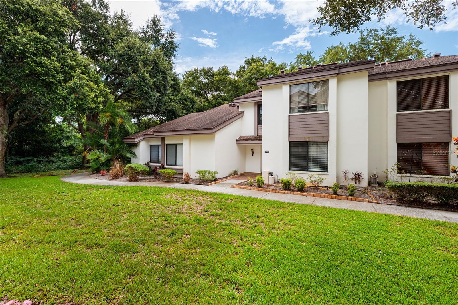 1750 LAKE CYPRESS DRIVE 1002