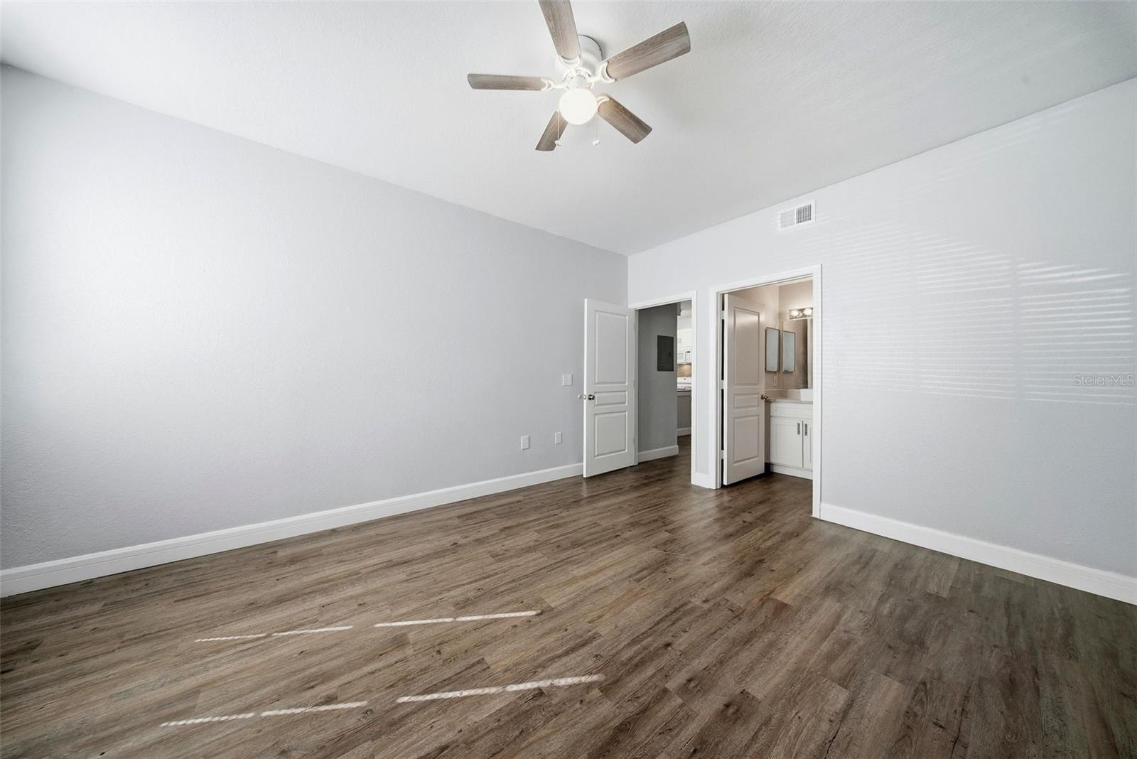 JADE AT TAMPA PALMS A CONDOMIN - Residential