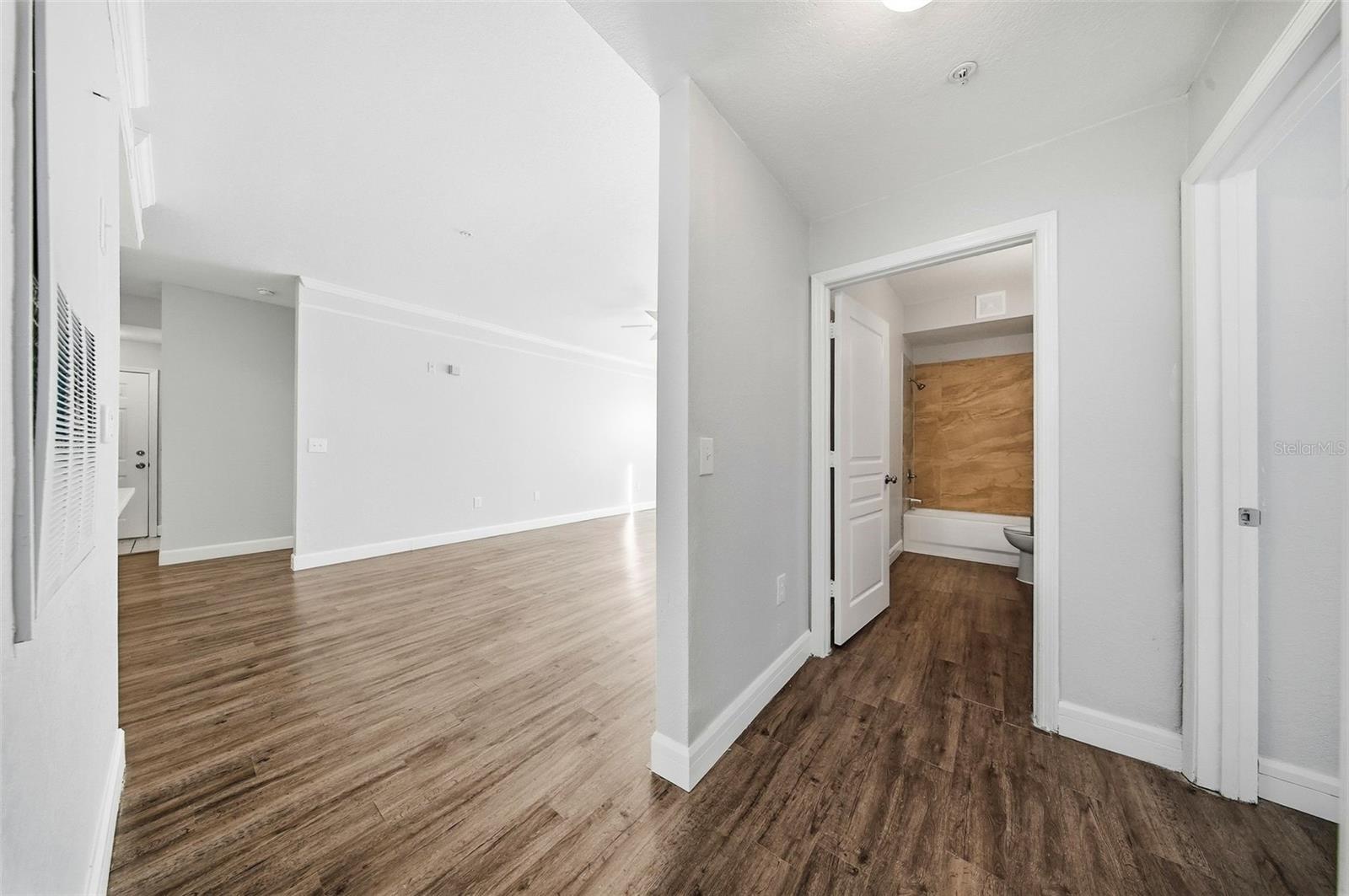 JADE AT TAMPA PALMS A CONDOMIN - Residential