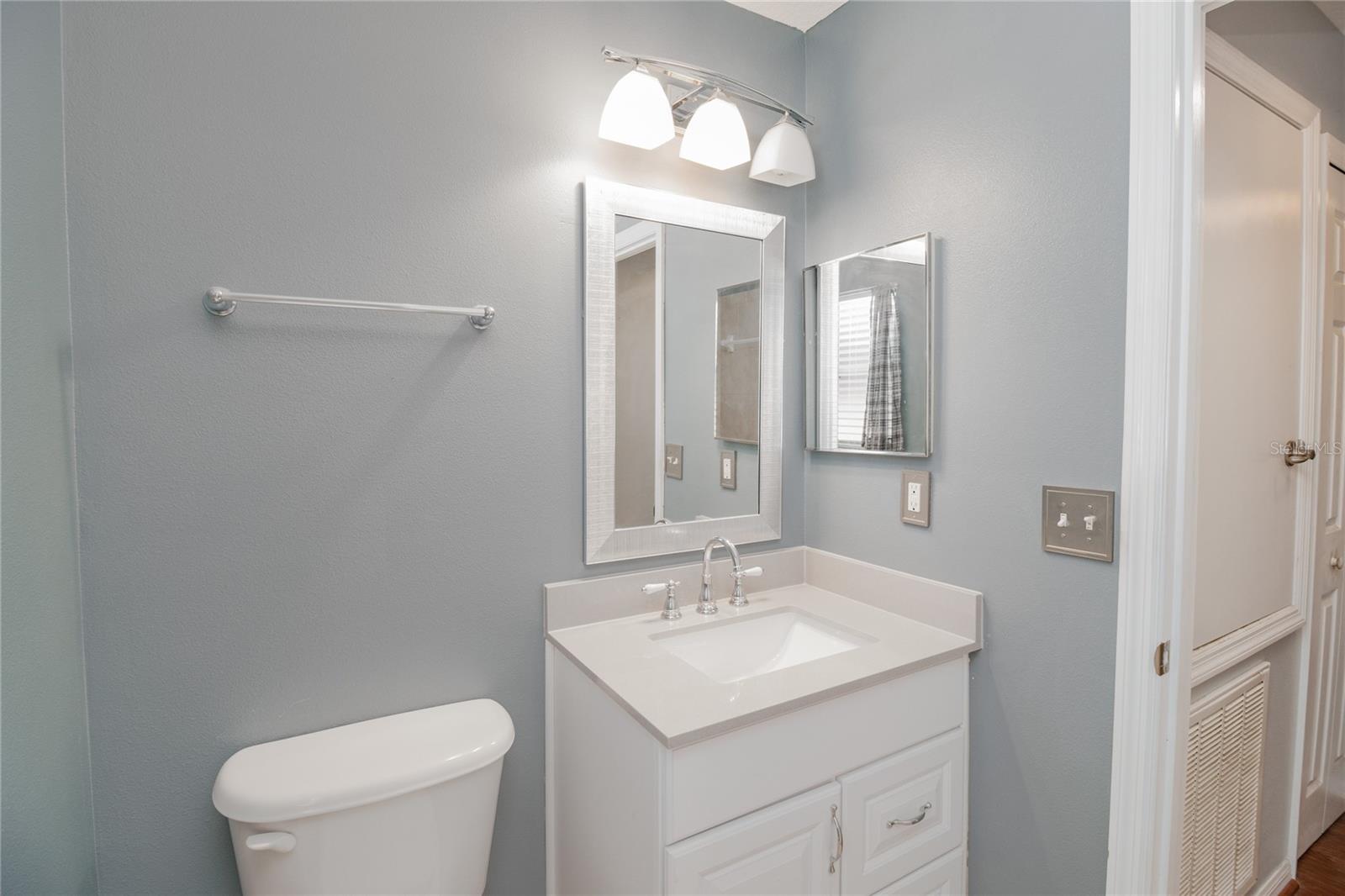 TRADITIONS PH 01 - Residential