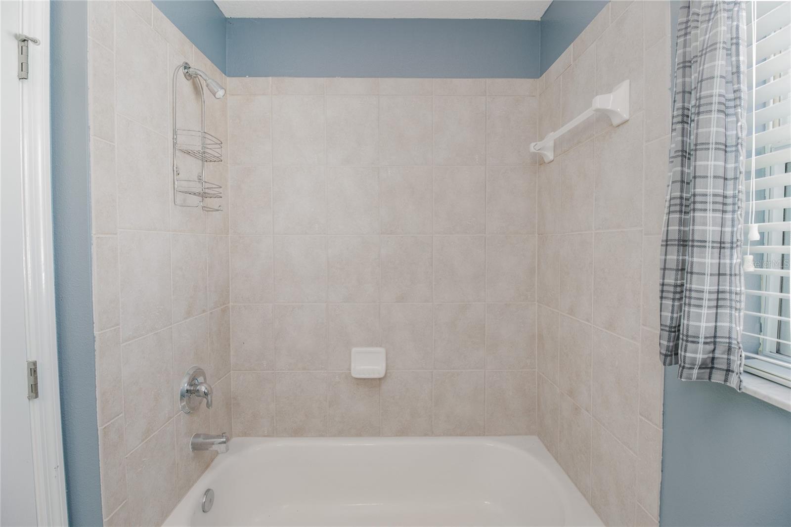 TRADITIONS PH 01 - Residential