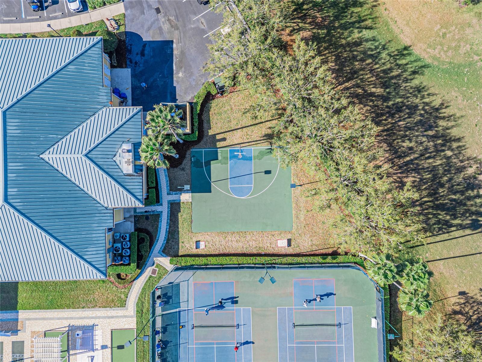 TRADITIONS PH 01 - Residential