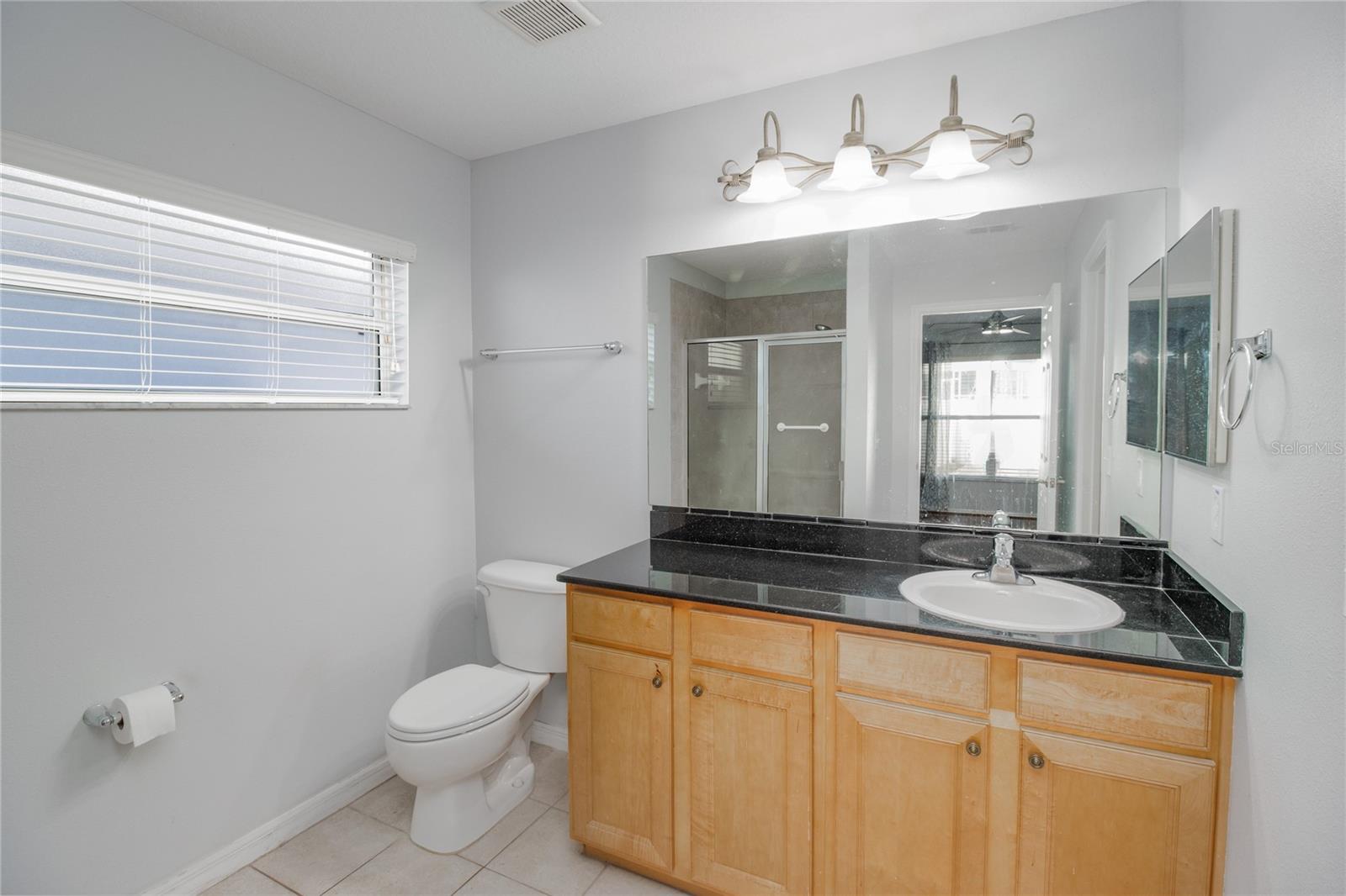 TRADITIONS PH 01 - Residential