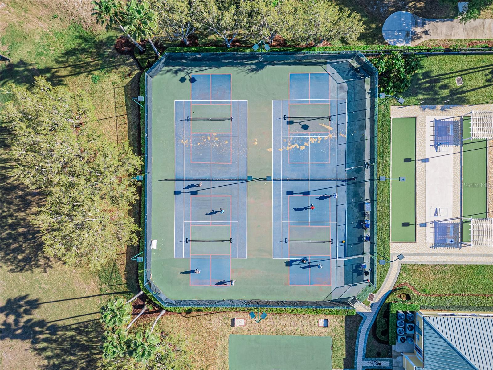 TRADITIONS PH 01 - Residential