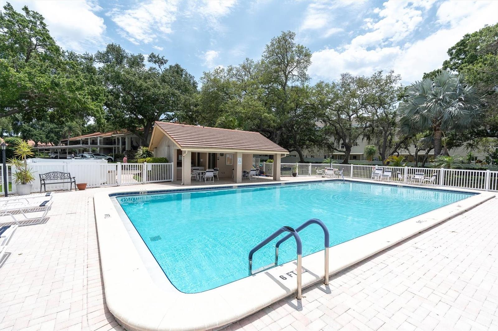 VILLAS OF LAKE ARBOR - Residential