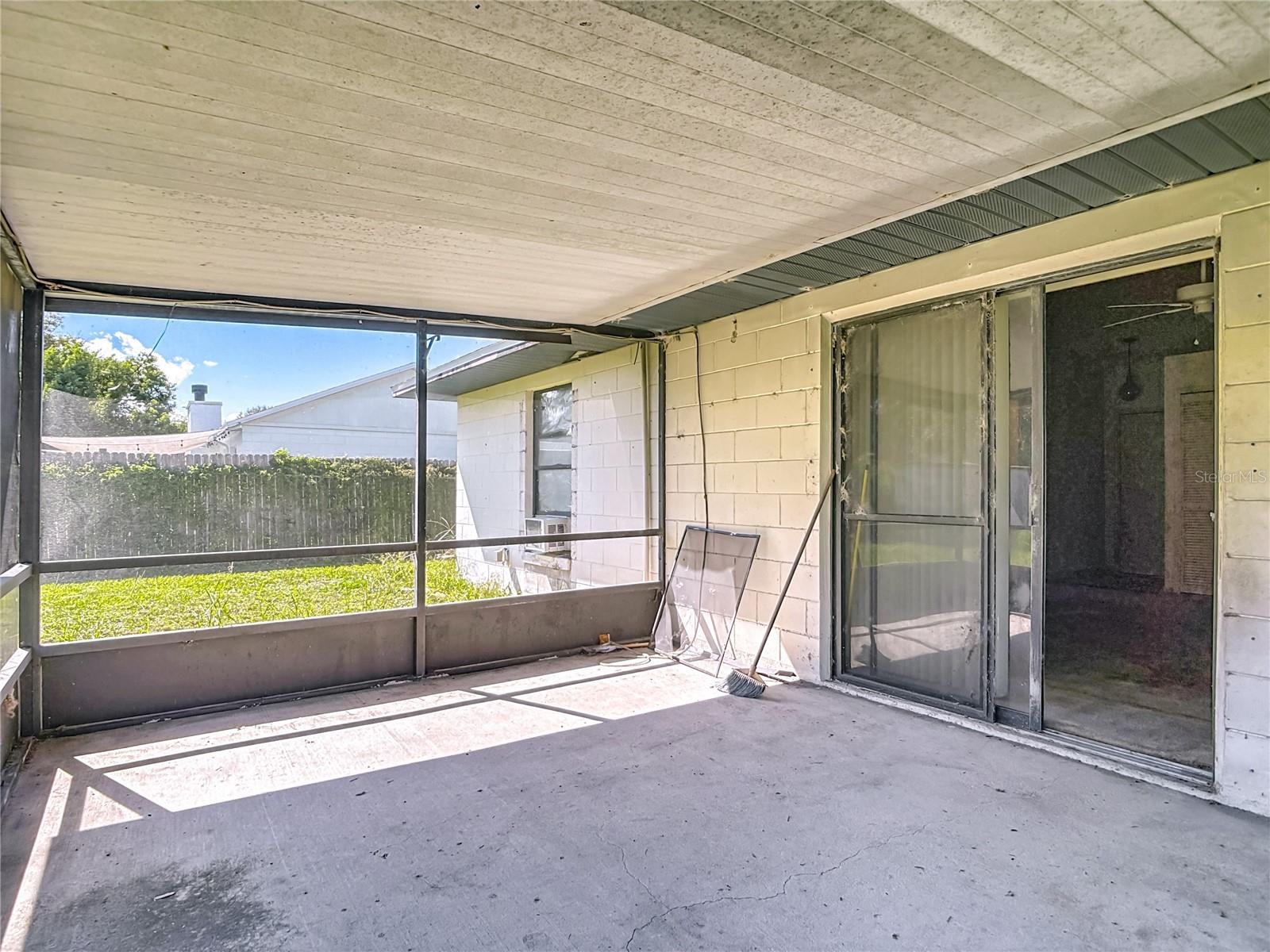 DELTONA LAKES UNIT 12 - Residential