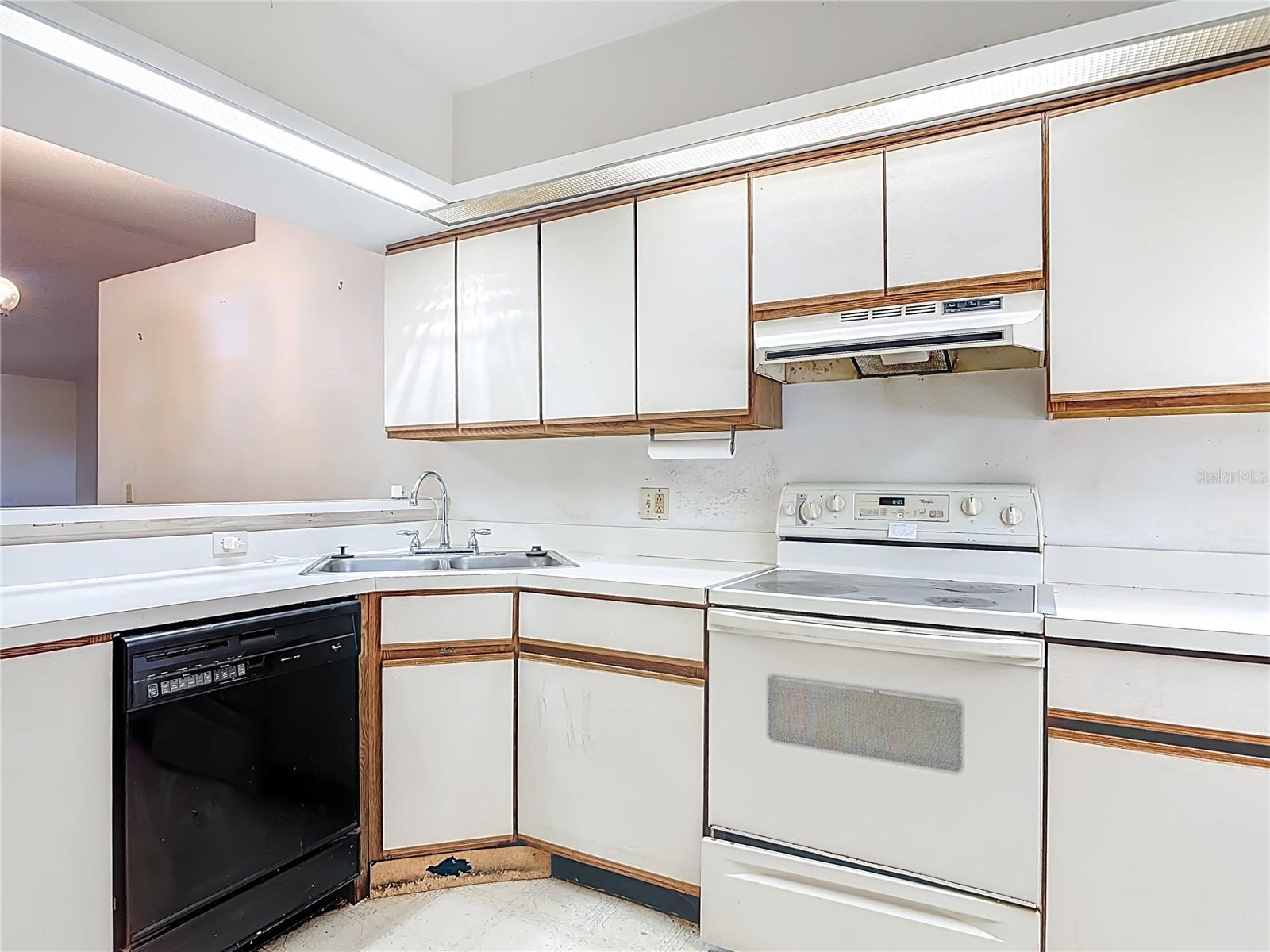 DELTONA LAKES UNIT 12 - Residential