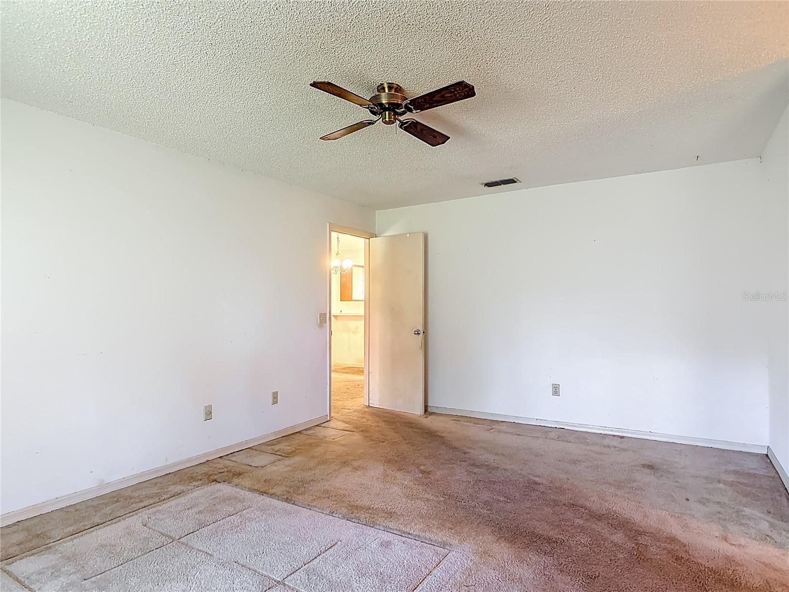 DELTONA LAKES UNIT 12 - Residential