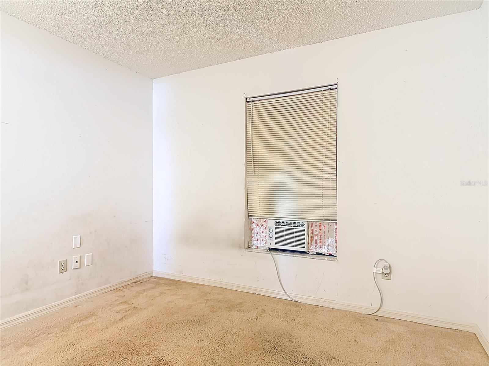 DELTONA LAKES UNIT 12 - Residential