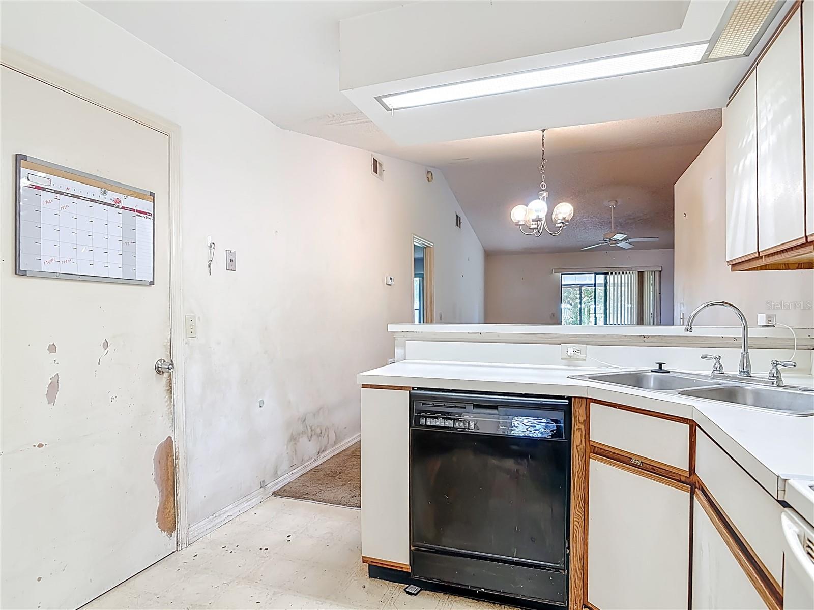 DELTONA LAKES UNIT 12 - Residential