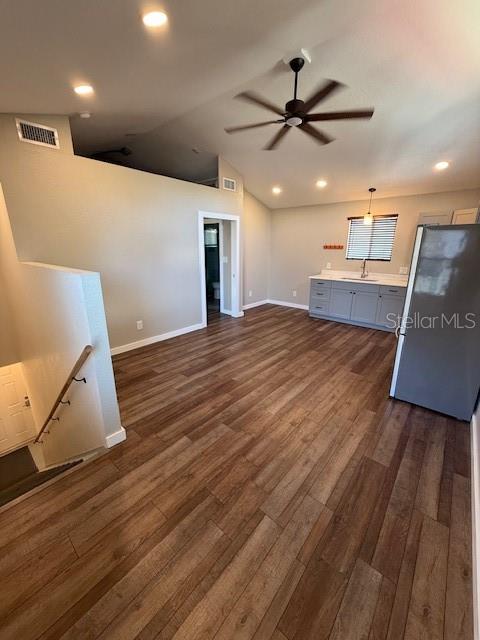 ST PETERSBURG INVESTMENT CO SUB - Residential Lease