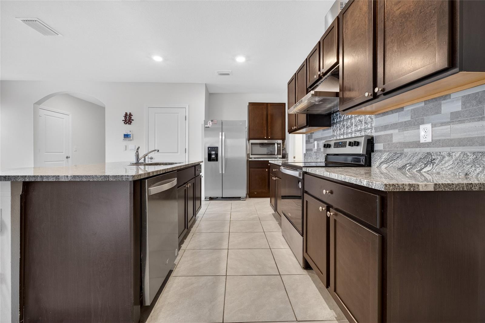 17048 OVAL RUM DRIVE