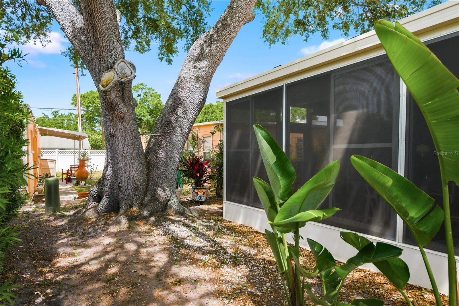 SKYE LOCH VILLAS UNREC - Residential