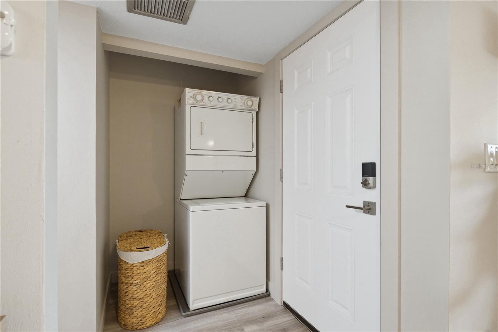 SKYE LOCH VILLAS UNREC - Residential